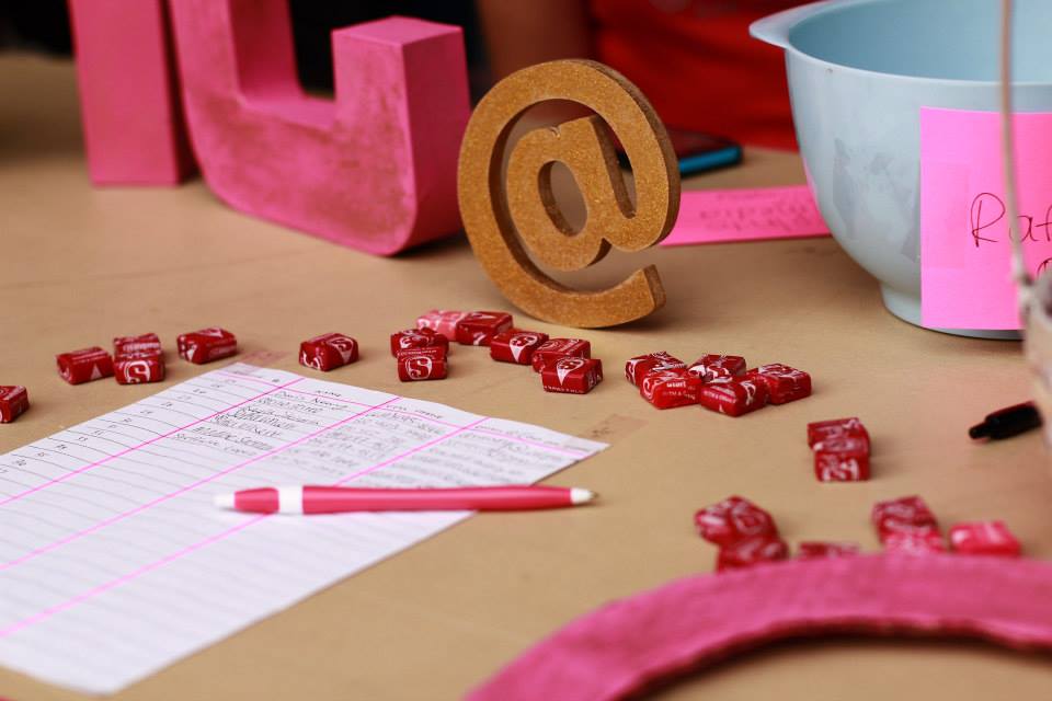 Her Campus Cal Poly’s sign-in table at the meeting is scattered with glitter and Starbursts, along with the classic pink #HCCP logo. “We can be serious journalists and still love being girly!” said Aja Frost, an English 2nd-year, one of the two Editors-in-Chief of the magazine.
